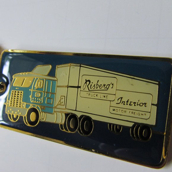 Trucker Keychain - Picture 12 of 12